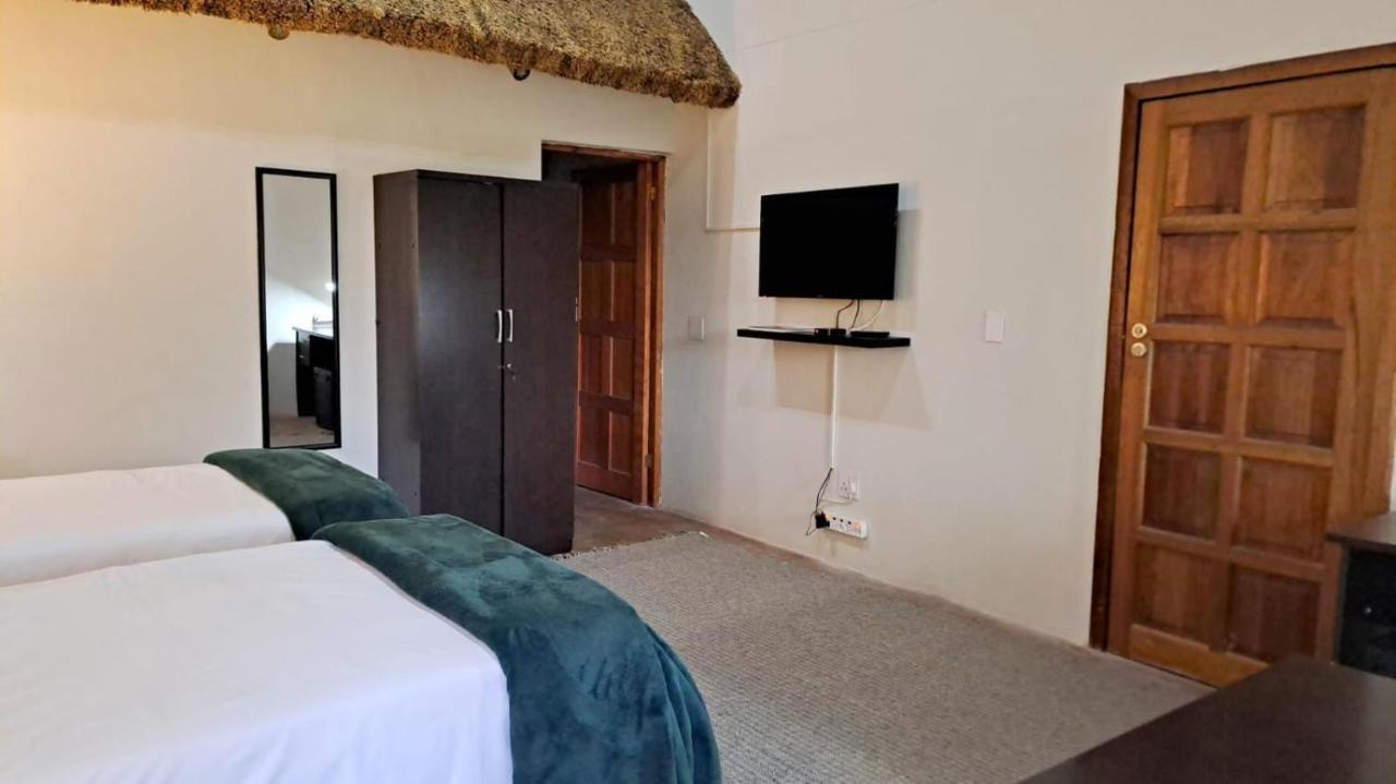 Iphofolo Lodge & Tented Camp Vivo Ngoại thất bức ảnh